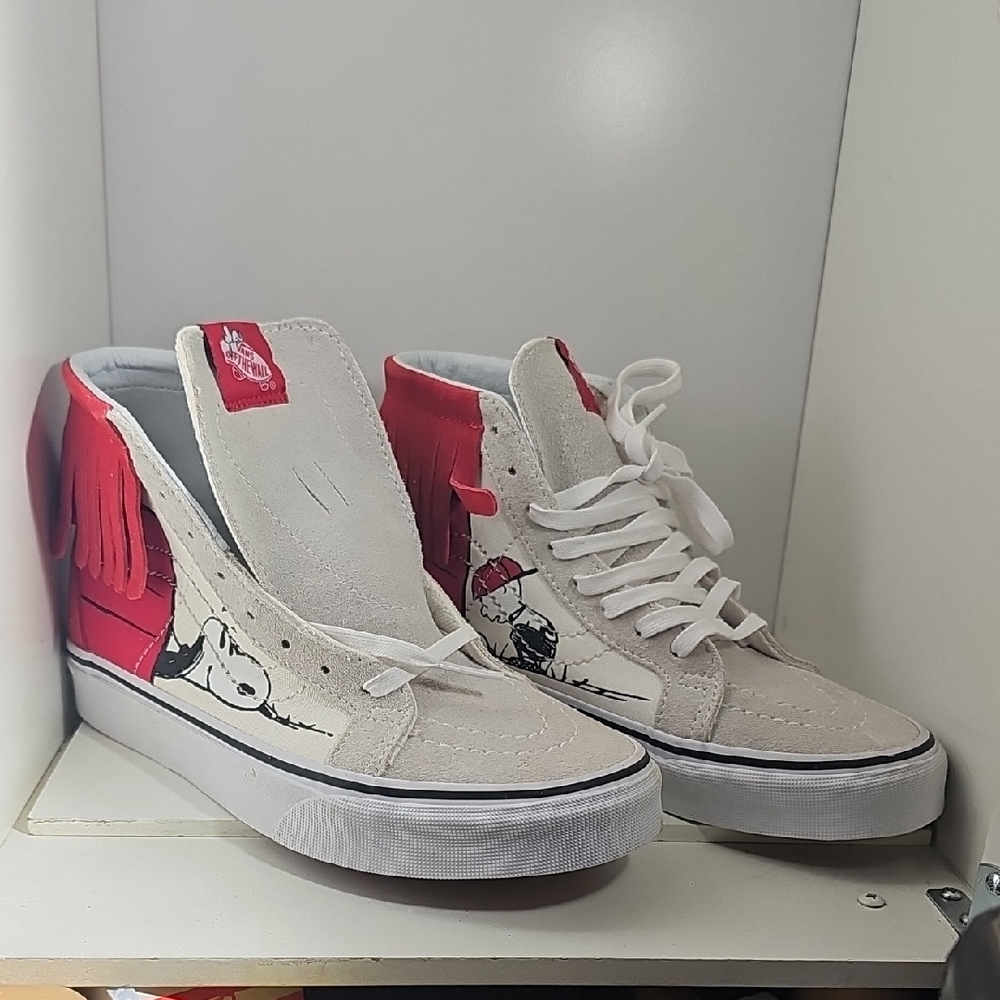 Vans Off The Wall High Top Shoes Women's 6.0 Snoopy Peanuts by Schulz Leather